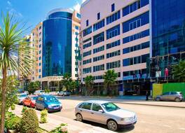 エリリー インターナショナル ホテル 写真