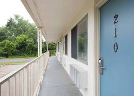 デイズ イン バイ ウィンダム ニュー フィラデルフィア 写真