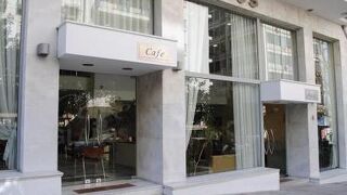 グラロス ホテル