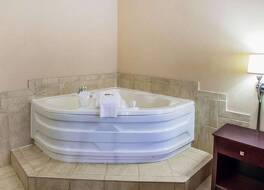 クオリティ イン & スイーツ ピオリア ノース 写真