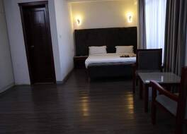 トリニティ ホテル 写真