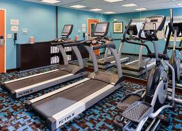 フェアフィールド イン&スイート ブルーミントン 写真