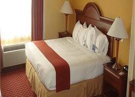 ホリデイ イン エクスプレス ブルーミントン ウェスト by IHG 写真