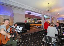 ツアカウ ホテル 写真