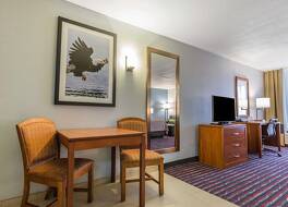 コンフォート イン オルトン ニア I-255 写真