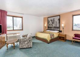 スーパー 8 バイ ウィンダム バーボネ / カンカキー エリア 写真