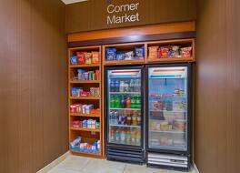 フェアフィールド イン & スイーツ クックビル 写真