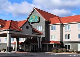 ラ キンタ イン & スイーツ バイ ウィンダム ラッセルヴィル 写真