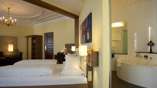 ホテル ヴァイセス クロイツ