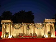 エクスプレス タワーズ ホテル 写真