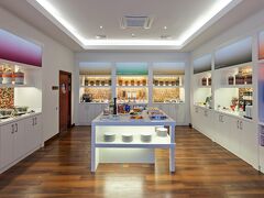 ハンプトン バイ ヒルトン ワルシャワ エアポート 写真