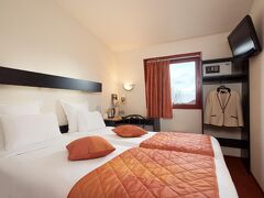 ジオグラプテル パリ ロワシー CDG エアポート 写真