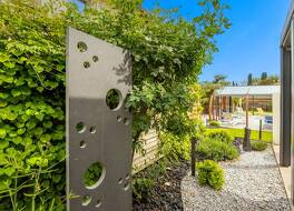 ホテル レストラン ル クロ フルーリ 写真