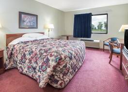 スーパー 8 バイ ウィンダム ウォータールー 写真