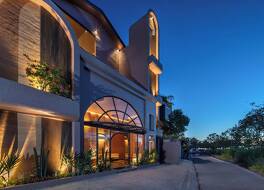 シースケープ リゾート & スパ サヌール バイ iNi ヴィー ホスピタリティ 写真