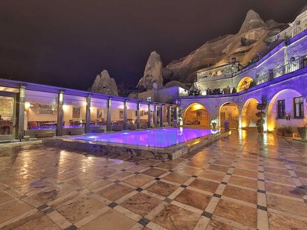 ローカル ケイブ ハウス ホテル 写真