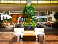 エンバシー スイーツ バイ ヒルトン シンシナティ ノースイースト ブルー アッシュ 写真