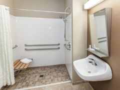 マイクロテル イン & スイーツ バイ ウィンダム ミシガン シティ 写真