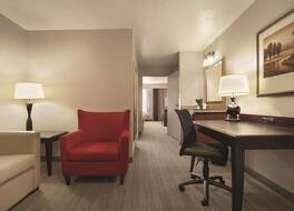 カントリー イン & スイーツ バイ ラディソン モリーン エアポート イリノイ 写真