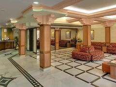 アマール ヤトリ ニワス 写真