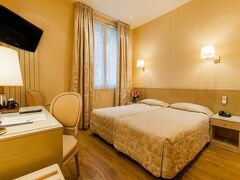 ホテル セシリア パリ 写真