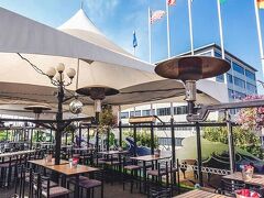 ストラスコナ ホテル 写真