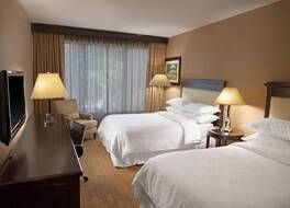 Sheraton Chapel Hill Hotel 写真