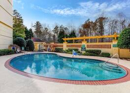 ラ キンタ イン & スイーツ バイ ウィンダム ローリー クラブツリー 写真