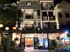 ホイアン フォー ライブラリー ホテル 写真