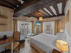 オテル ドゥ ラ ブルトヌリ 写真