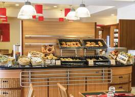 イビス セトゥーバル 写真