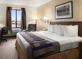 デイズ イン バイ ウィンダム オーグルズビー / スターヴド ロック 写真