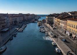 オテル ド パリ 写真