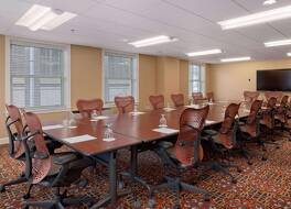 ダブルツリー スイーツ バイ ヒルトン ホテル デトロイト ダウンタウン - フォート シェルビー 写真