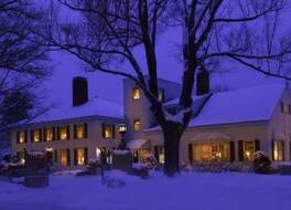 ジ イン アット オルムスビー ヒル 写真