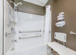 スーパー 8 バイ ウィンダム ジョージタウン 写真