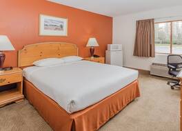 スーパー 8 バイ ウィンダム エルギン 写真