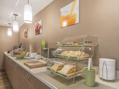 クオリティ イン & スイーツ ダウンタウン 写真