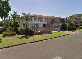 Lake Haven Motor Inn and Palms Restaurant