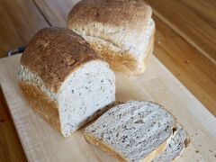 ツーリスト イン ホーム アンド ブレッド 写真