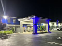 デイズ イン バイ ウィンダム グレート レイクス ネイバル ベース 写真