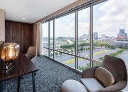 ラ キンタ イン & スイーツ バイ ウィンダム ナッシュビル ダウンタウン / スタジアム 写真