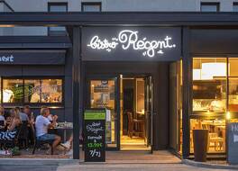 イビス スタイルズ クレルモンフェラン ル ブレゼ エアロポール 写真