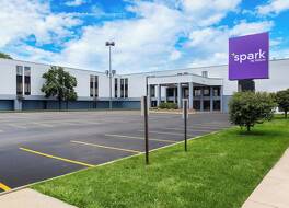 スパーク バイ ヒルトン デスプレーンズ シカゴ オヘア 写真