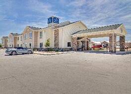 Cobblestone Inn & Suites