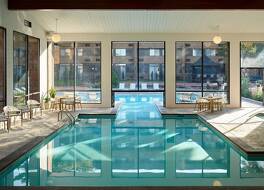 Sheraton Grand Rapids Airport Hotel 写真