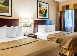 クオリティ イン & スイーツ ピオリア ノース 写真