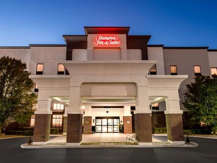 ハンプトン イン & スイーツ マンシー 写真