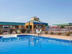 デイズ イン バイ ウィンダム ディクソン 写真