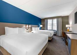 Comfort Inn & Suites Cuyahoga Falls - Akron 写真